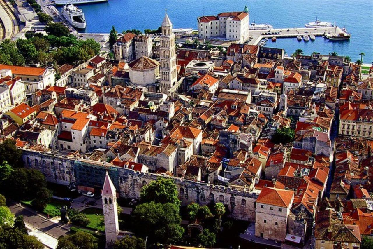 Luxury Apts Leone Split Centre Екстер'єр фото