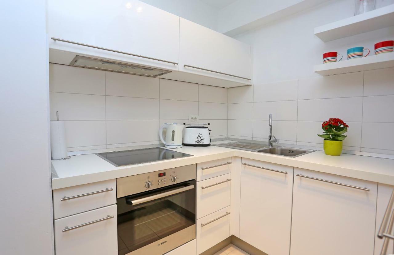 Luxury Apts Leone Split Centre Екстер'єр фото