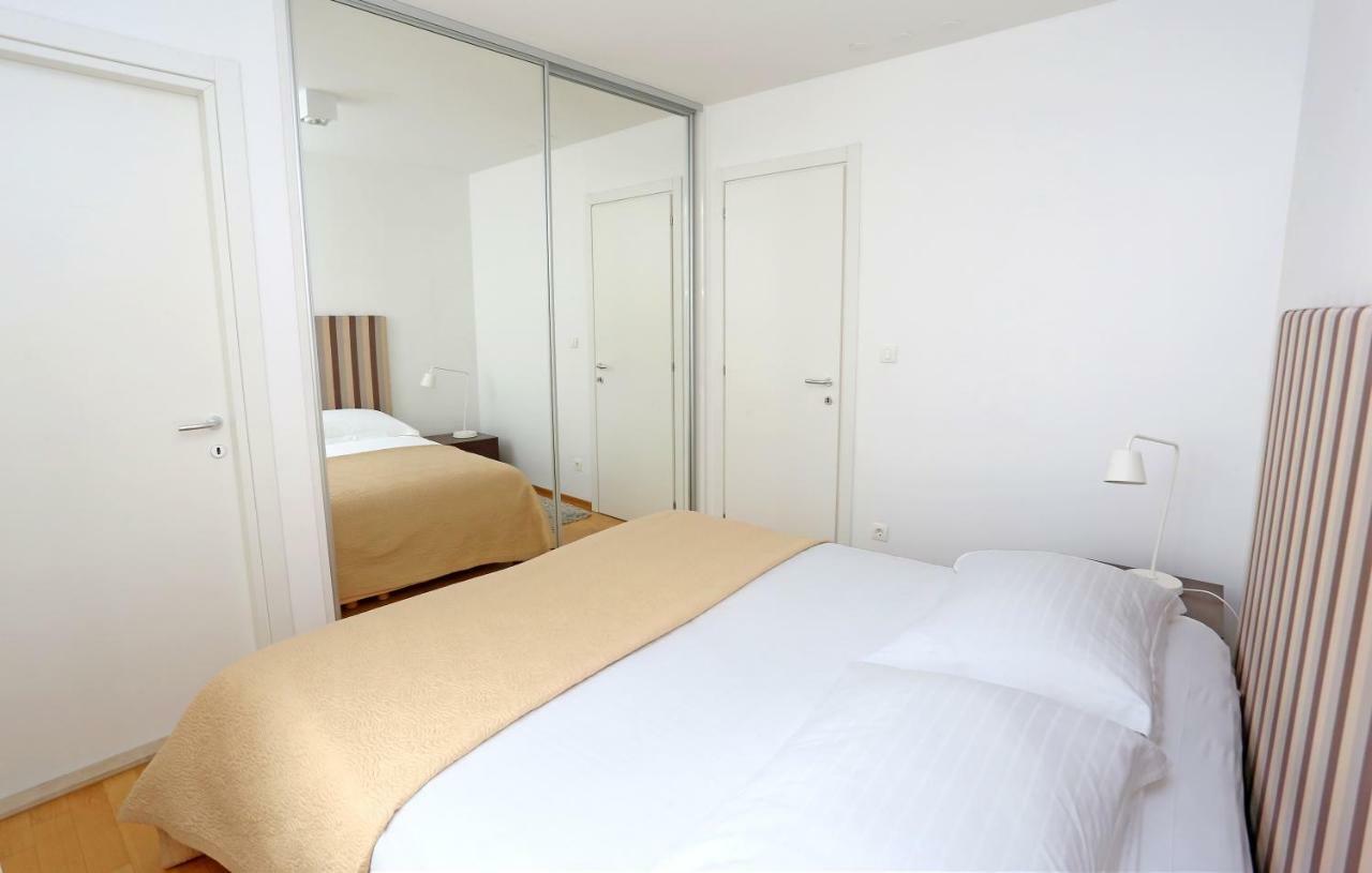Luxury Apts Leone Split Centre Екстер'єр фото