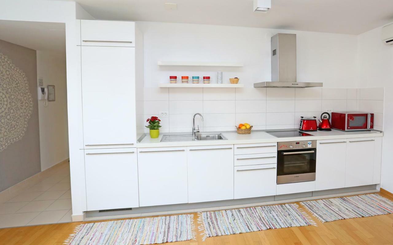Luxury Apts Leone Split Centre Екстер'єр фото
