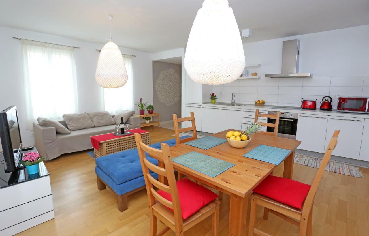 Luxury Apts Leone Split Centre Екстер'єр фото