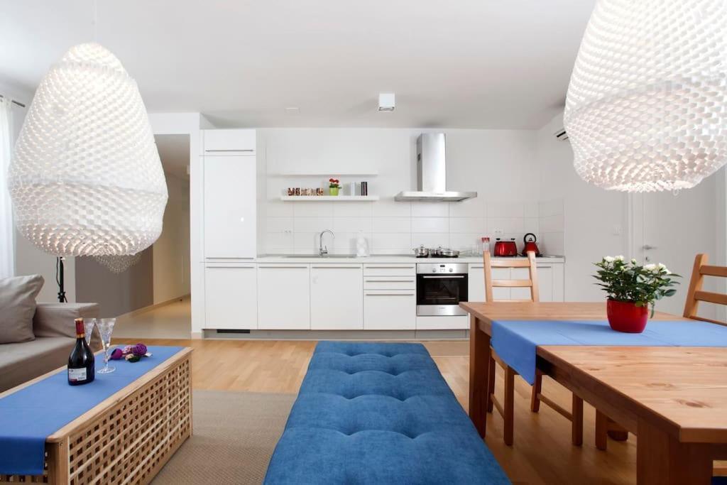 Luxury Apts Leone Split Centre Екстер'єр фото